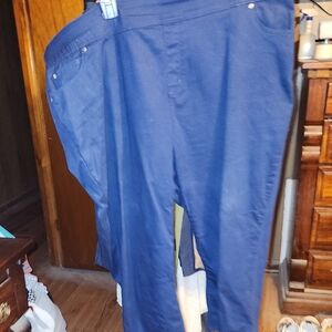 WomenaBlue Crop Pants